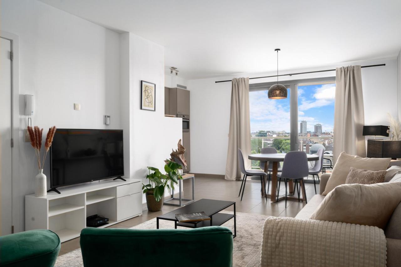 Shs Homes-Luxe Highrise, 2 Bedrooms, Kitchen, Free Parking, Stunning View, Large Tarrasse, Workspace Гасселт Екстер'єр фото